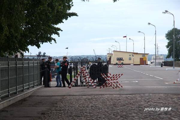 探访俄罗斯波罗的海舰队基地,舰船锈迹斑斑往