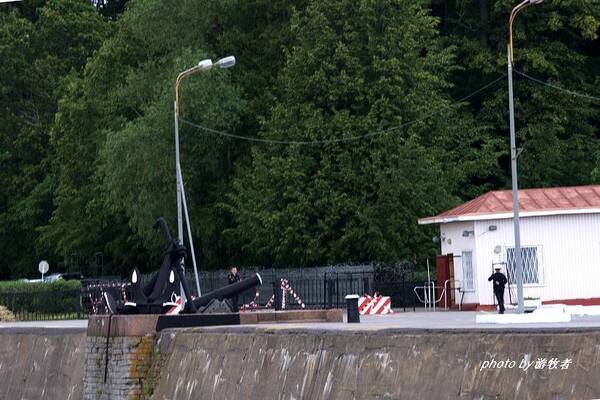 探访俄罗斯波罗的海舰队基地,舰船锈迹斑斑往