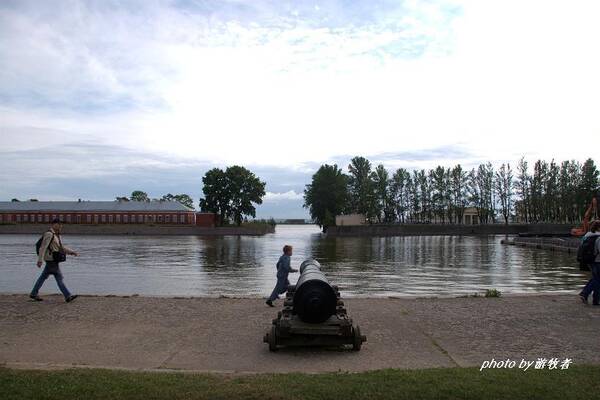 探访俄罗斯波罗的海舰队基地,舰船锈迹斑斑往