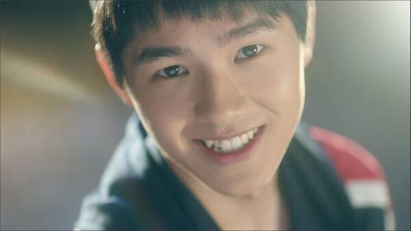 刘昊然的贵和林更新的便宜,看直男对女生化