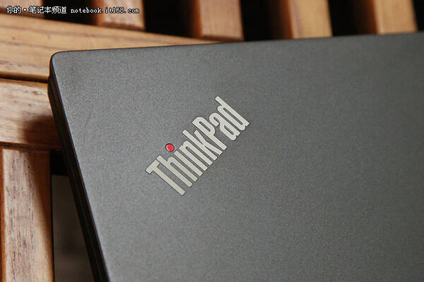 小编帮你划重点 ThinkPad E480外观解读