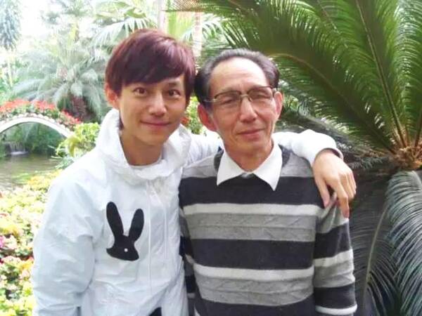 炅爸爸小海鲜这位餐饮老司机教你7步提高翻台