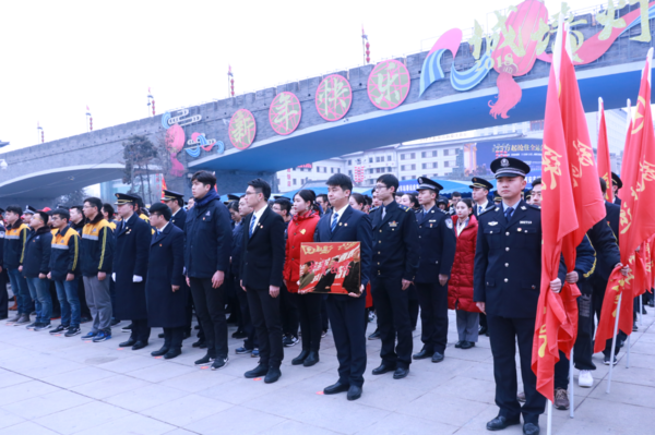 陕青年志愿者春运暖冬行动 暨春运青年立功竞