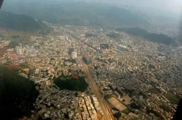 gdp增速_2019遵义gdp(3)