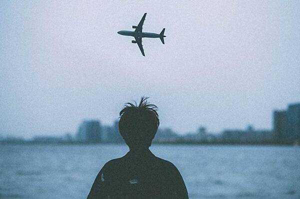 身在异乡,送给家人的祝福语:祝新春快乐,合家幸