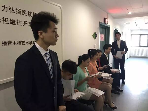 327人录取1个,中国传媒大学的这个专业最难考