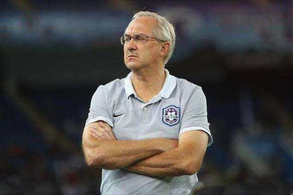 中国足球未来希望:23岁后卫单场独进2球获名帅