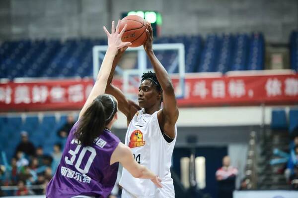 北京首钢女篮76-72胜上海宝山大华 大比分3比