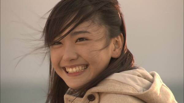 电影《恋爱回旋》女主新垣结衣:以Gakki Smile圈粉无数的治愈女神