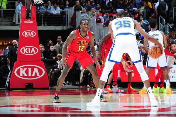 勇士扎扎垫脚陋习伤库里!库里若受伤大麻烦来