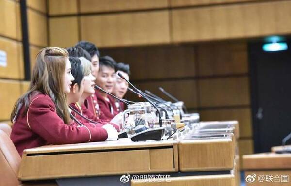 跑男最新路透,李晨游戏遭围攻,angelababy雪地