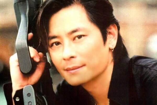 娱乐圈华语五大歌星,周杰伦 张国荣 张学友