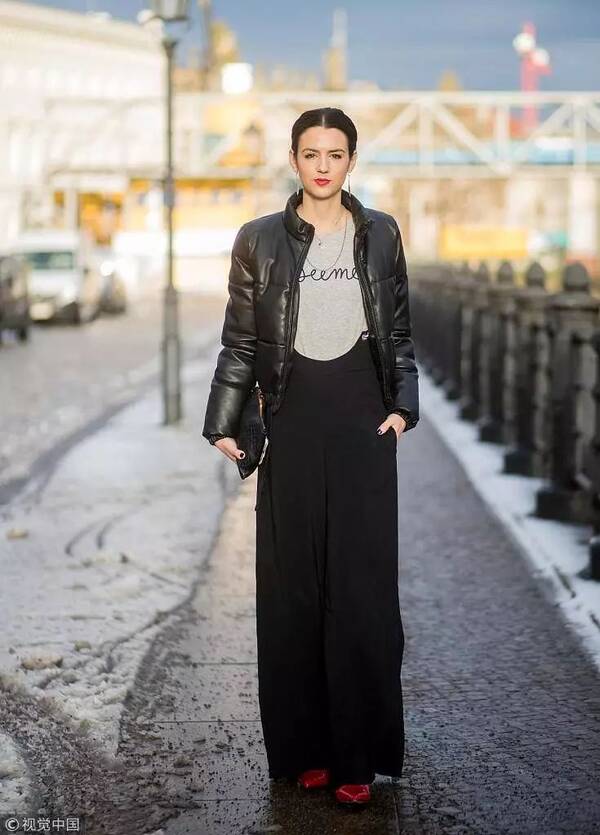 卫衣+阔腿裤=2018开春最时髦舒适搭配!