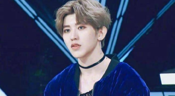 蔡徐坤是谁?最近比鹿晗还火!《偶像练习生》赶