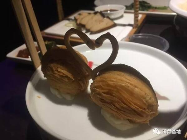 来到北京的鹅夫人,有没有一点米其林餐厅的气