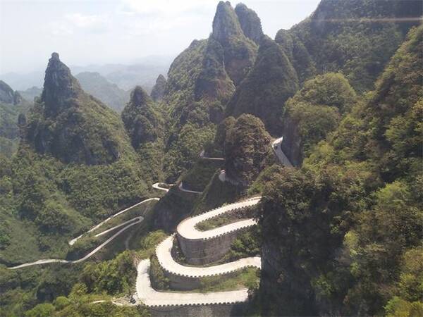 深圳到张家界天门山玻璃桥(详细)攻略,单请导游