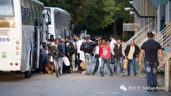 难民潮过了,看现在荷兰人对难民持何种态度