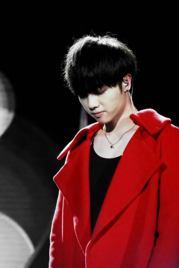 《歌手》:腾格尔与汪峰为啥唱不过华晨宇和霍