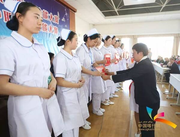 职业教育丨喀什卫生学校获全疆中职护理技能大