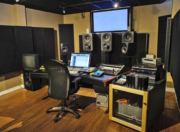 视频剪辑师听了要落泪,笔记本