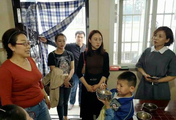 延安实验小学出重拳治理教师三乱问题