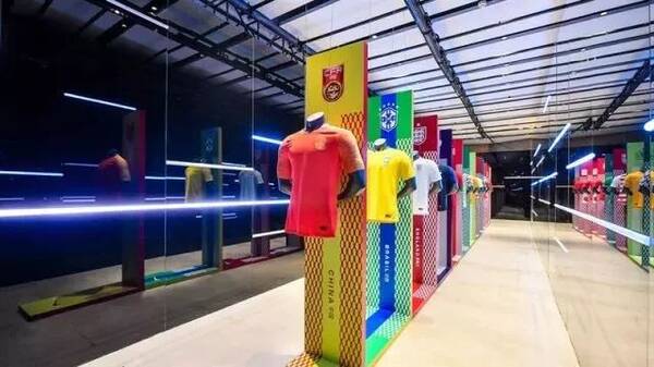 如果心爱的球队降级了,你会做出怎样的举动?