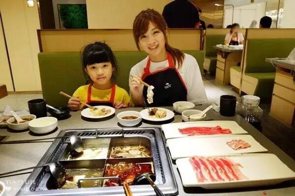 海底捞服务员杨丽娟_海底捞服务员收入