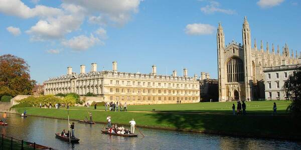 英国神婆说我5月犯桃花,原来背后一切都有科学