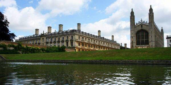 英国神婆说我5月犯桃花,原来背后一切都有科学