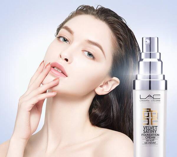 女生别傻傻瞎涂BB霜,化妆师教你这样涂,一天不女生不想打电话图片