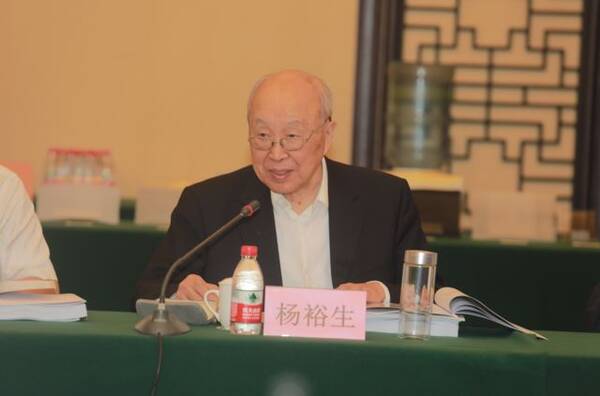 石墨烯超级电容重大突破!我国最新一代高电压