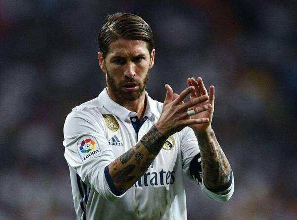 如何评价利物浦球星萨拉赫不回应拉莫斯的道歉