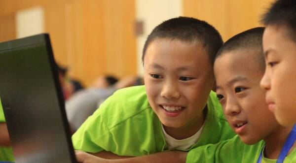 用趣味程序设计引导孩子快乐学习,阿尔法营致