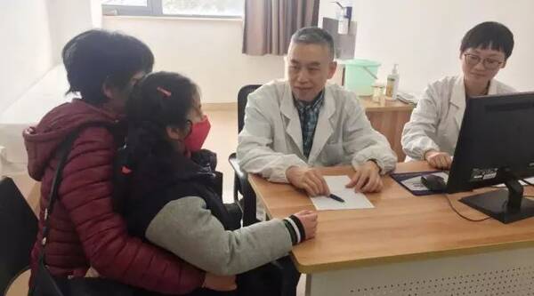【实用】上海儿童医学中心专家在奉贤三大医院