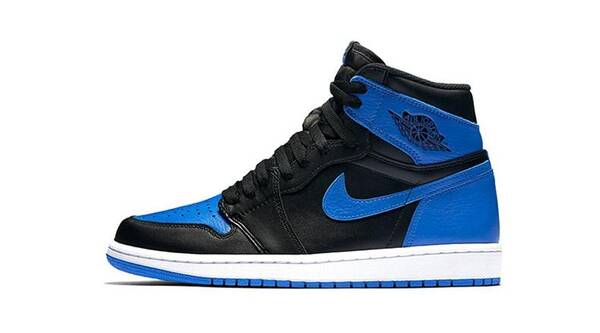 你们偷偷穿AJ情侣鞋,家里人造吗?