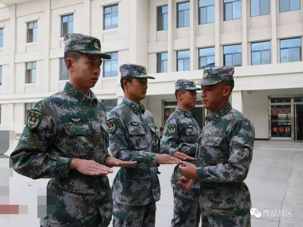 贯彻抓起新发型,他们从条令落实奇怪的池昌旭发型搭档图片