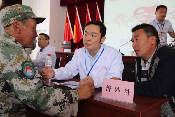 援疆进行时 | 武汉协和医疗队走进博州