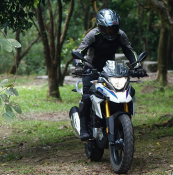 宝马入门冒险摩托车G310GS测试分享