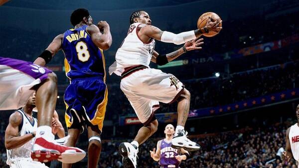 美媒评五大总决赛孤胆英雄:詹姆斯眼球出血居