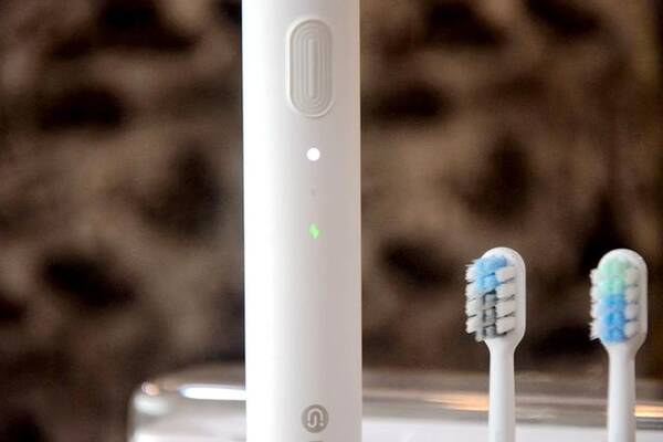 贝医生电动牙刷体验,量身定制的无刷磁悬浮声