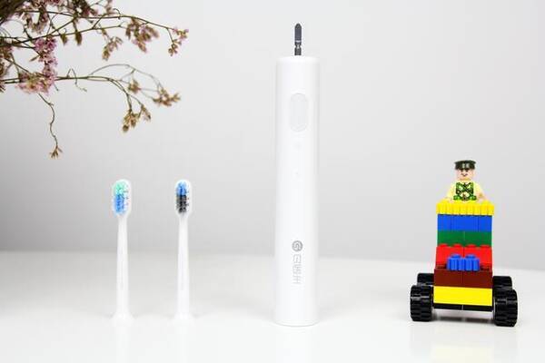 价格很小米99元的电动牙刷,贝医生声波电动