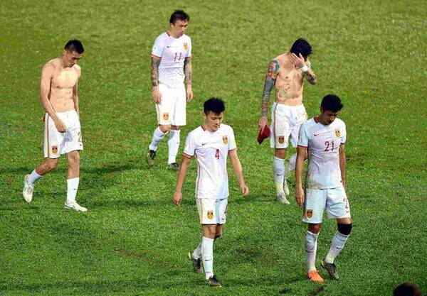 日本教练点评中国足球:为利益去踢球,难怪中国