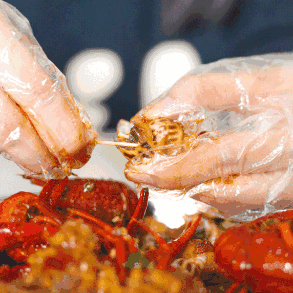 小龙虾成了社交新宠?让我更怀念那些夏天了