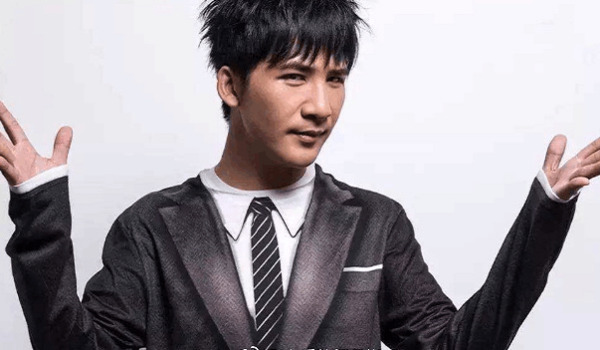 大张伟在解说世界杯调侃抑郁症自杀的德国队恩