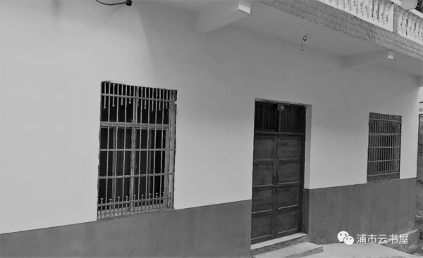 为湘西千年古镇的孩子们筹建一座公益图书馆,