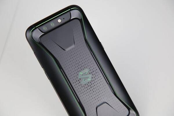 黑鲨游戏手机六大优缺点,现在还值不值得买