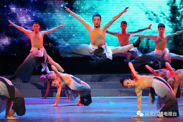 速看 免费学舞蹈啦!错过等一年哟