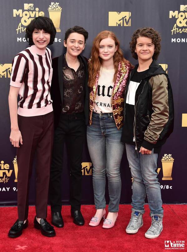 黑豹星爵亮相2018MTV电影大奖红毯