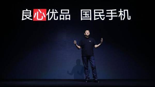 618联想手机强势回归销量前五 王炸军程组合