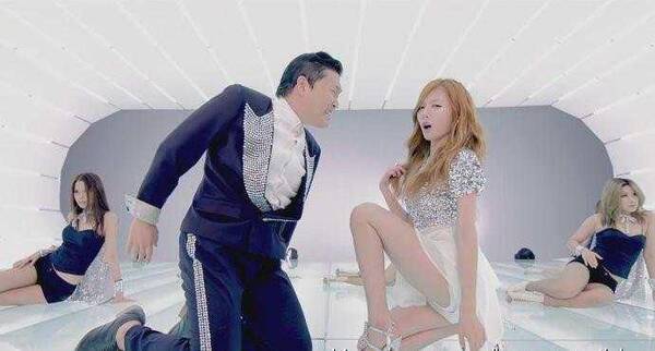 盆骨舞女神泫雅成名三部曲《change》《troub